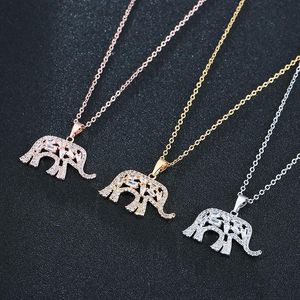 Pendentif Colliers Charme et joli collier d'éléphant Zircon Trois couleurs Mode féminine Simple Bijoux Festival Cadeau