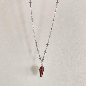 Colliers pendentifs huile rouge foncé goutte à goutte titane acier croix collier punk gothique chaîne de pull