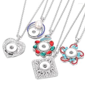 Collares pendientes Est 18mm Snap Jewelry Necklace Crystal Love Heart Button para mujeres Fit Buttons NecklacesPendant Godl22