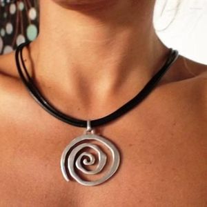 Pendentif Colliers Style Ethnique Créatif Double Couche Corde Cirée Bijoux Plage Vacances Conque Vintage Spirale Symbole Collier Pour Femmes Fille