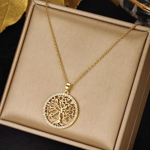 Pendentif Colliers Mode européenne et américaine Creux Incrusté Zircon Arbre de vie Collier pour femmes Personnalité ronde en acier inoxydable