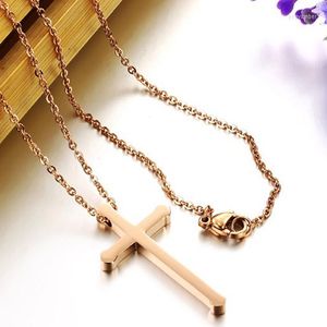 Pendentif Colliers Bijoux de mode 316L Placage en acier inoxydable Rose Gold Cross Collier pour hommes ou femmes Collier le plus bas prix qualité