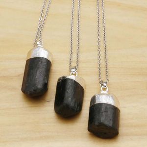 Pendentif Colliers Mode Pierre Naturelle Minerai Brut Tourmaline Noire Chaîne En Acier Inoxydable Collier Placage Argent Charmes DIY Bijoux Cadeau 1Pc