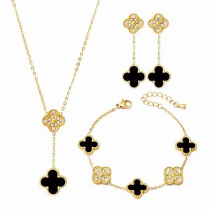 Colliers pendants Collier de trèfle à quatre feuilles Collier de bijoux de créateurs Bijoux Crystal Rinaistone Stud Earge d'oreille Gol