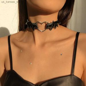 Colliers pendants Collier de tour de cou vampire gothique Style punk couleur noir cuir Love Collier pour femmes accessoires de bijoux sexuels240408cf5e