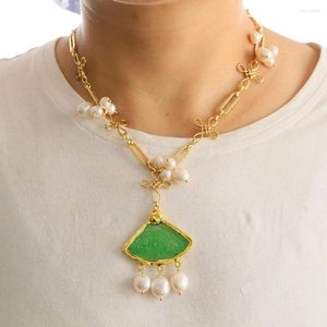 Collares pendientes GuaiGuai Joyería Blanco Keshi Perla Nudo chino Collar de cadena chapado en oro Jades verdes Mujeres Regalos de moda