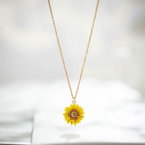 Collares colgantes jaeeyin 2022 llegadas joyas de primavera collar de girasol hecha esmalte étnico linda cadena de clavícula delicada novia gi