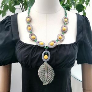 Pendentif Colliers Lii Ji Véritable Pierre Gris Violet Vert Femmes Collier 74cm Agate Corail Améthyste Shell Feuille Bijoux Stock Vente