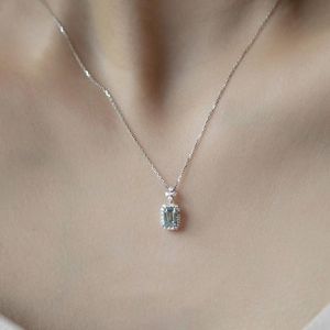 Pendentif Colliers Luxe Femme Aqua Bleu Collier Charme Argent Couleur Chaîne Mignon Carré Zircon Pierre De Mariage Pour Les FemmesPendentif