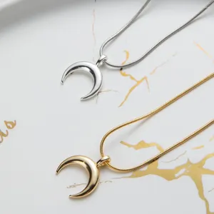 Pendentif Colliers Collier de chaîne en argent minimaliste avec lune plaquée or pour femmes bijoux