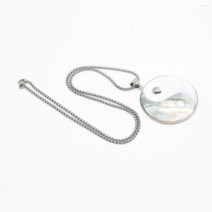 Collares pendientes Perlas de concha de agua dulce natural Collar de nácar Matriz de Tai Chi Encantos redondos exquisitos para la fabricación de joyas Diy