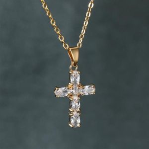 Collares colgantes One Piece Jesus Cactor Cross para mujeres Luxury Rose Gold Silver Color Clains Wedding Jewelry Gift297J