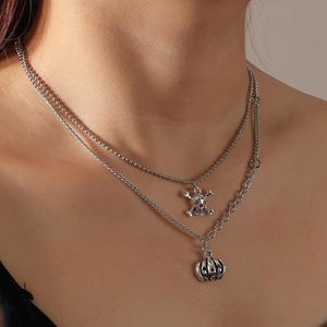 Collares colgantes Artículo personalizado Estilo punk Cráneo apilado Collar de calabaza Venta al por mayor Accesorios de mujer a granel Joyería