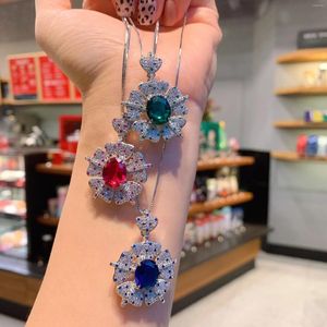 Pendentif Colliers Spring Qiaoer Vintage Emerald Ruby Sapphire Collier Dames Exquis Gemstone Sautoirs Fine Bijoux