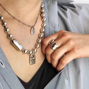 Colliers pendentif en alliage d'acier inoxydable, collier de perles de couleur Sier, peut être offert en cadeau aux femmes avec vente en gros gratuite 230307