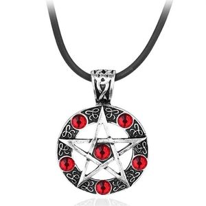 Collares colgantes Serie sobrenatural Collar de pentagrama con cadena de cuerda Dean Winchester Estrella Chapado en plata Joyería de cristal rojo 219t