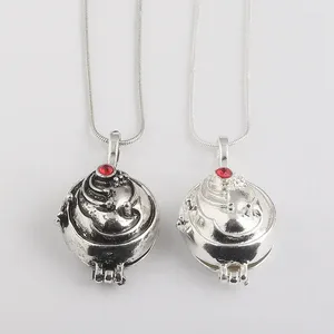 Colliers pendants Le collier de Vampire Diaries Elena Gilbert Fashion Vervain Verbena Po Bijoux de médaillon