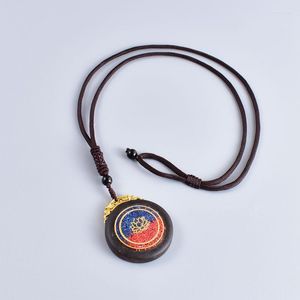 Collares colgantes étnicos únicos hechos a mano cuerda Nepal madera collar Lotus OM Mantra Buda amuleto hombres mujeres joyería