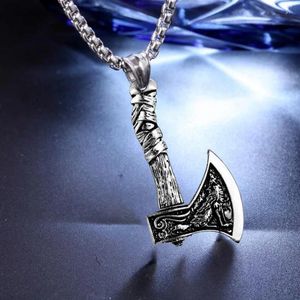 Colliers pendants Boutique vintage en acier inoxydable Viking Wolf et Odin Crow Axe Collier Bijoux pour hommes Gift Breed Wholesale