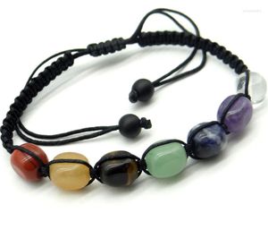 Collares colgantes Venta al por mayor Piedra natural 7 Chakra Reiki Pulsera de cristal de cuarzo Cuentas irregulares Cuerda hecha a mano Cuerda ajustable