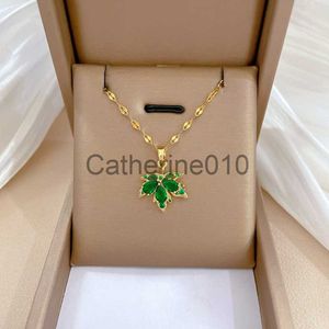 Colliers de pendentif Zircon Colliers de feuilles d'érable vert pour femmes Couleur dorée en acier inoxydable Maple Feuille pendentif collier Weddparty bijoux J230817