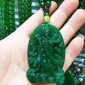 Pendentifs Chinois naturel vert sculpté à la main Jade moelle pendentif bijoux à la mode mâle et femelle Animal de l'année collier