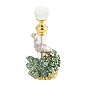 Bouteille de parfum 7 ml 3D paon rechargeable bouteille de parfum vide en métal émail vert or sculpture décor bouchon en diamant tube transparent goutteur boîte-cadeau 230826