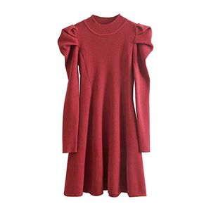Tal vez U mujeres negro caqui rojo de punto de manga larga una línea elegante Mini vestido femenino sólido Puff manga Stand Collar D3004 210529