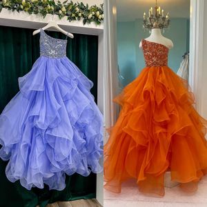 Pervenche Fille Pageant Robe 2023 Cristaux Volants Organza Robe De Bal Petits Enfants Anniversaire Une Épaule Fête Formelle Porter Robe Infant Toddler Ados Minuscule Miss Orange