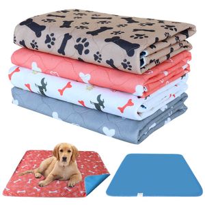 Tapis de lit pour animaux de compagnie Tapis d'urine de chien réutilisable Chiot Pee Absorption rapide Pad Tapis Pet Dog Diaper Urine Pads pour petits chiens de taille moyenne 211009