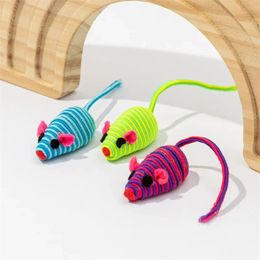 Pet Cat Toy Color Winding Mouse Cat Toy Supplies pour animaux