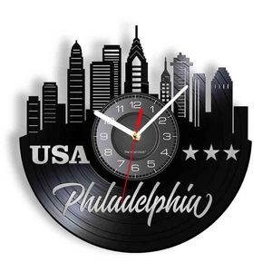Philadelphie Skyline minimaliste horloge murale Philly Cityscape oeuvre disque vinyle horloge murale montre Pennsylvanie moderne décor à la maison H1230