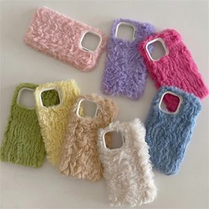 Coque de téléphone Macaron Candy Color Winter Warm Plush Phone Case Convient pour iPhone 15 14 12 ProMax 11 Fluffy Cover Cute Girl Solid Color Case 231104