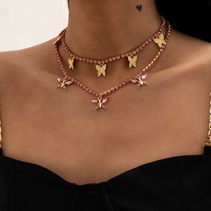 Collar de cadena de garra multicapa con mariposa de diamante rosa, joyería de estilo urbano a la moda transfronteriza en Europa y América