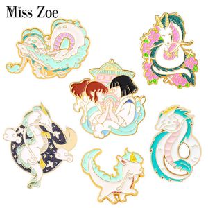 Alfileres Broches Infancia Anime Esmalte Pin Dragón Haku Chihiro Carbón Calcifer Jiji Broche Insignia De Solapa Película De Dibujos Animados Regalo De Joyería Para Fanáticos Niños Z0421