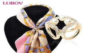 Broches broches arrivée coréenne Joker perle écharpe pince trois anneaux strass décoration boucle pour femmes Costume bijoux62980375147679