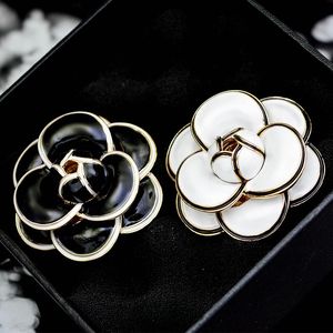 Broches, broches coréennes de haute qualité luxe camélia grande fleur broche broches femme boutonnière cadeau bijoux