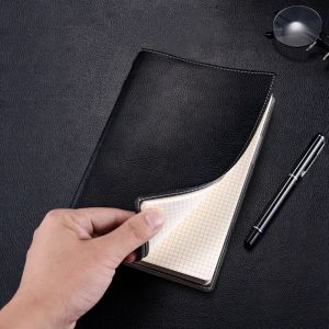 Planificateurs A5 Black Pu Leather Minimalist Notebook avec stylo Loop Classic SoftCover Custom Wad Dot Grid Journal Planner non daté