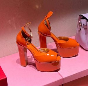 plataforma zapatos zapatos cherry patente de plato de cerezo correa de tobillo alta tobillo tacones grueso tacón tacón de 155 mm vestidos de punta redonda zapatilla de lujo diseñadores de lujo