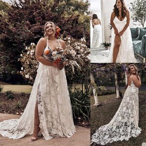 Plus La Taille A-ligne Robes De Mariée Sexy Spaghetti Strap Sans Manches Appliqued Dentelle Robe De Mariée Criss Cross Pas Cher Balayage Train Robes D2475