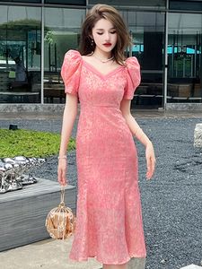 Vestidos casuales francés elegante midi para las mujeres dulce calidad rosa jacquard hilado impreso envoltura cadera cola de pescado larga bata femenina fiesta anfitriona vestidos 2024