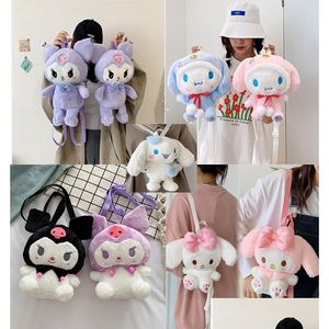 Sacs à dos en peluche 2022 Animaux en peluche Jouets de bande dessinée en gros Sac à dos Belles poupées et porte-clés Différents types de sac à dos de choix D Dh6Lz