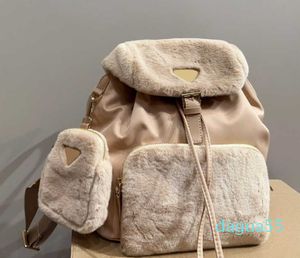 Mochilas de felpa para mujer, mochilas de invierno, mochilas clásicas de gran capacidad que combinan con todo, con bolsa