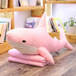 Poupées en peluche 60 140 cm Requin géant de Russie d'Ike Un oreiller rose en peluche Jouets Grand coussin de canapé pour fille Enfants Cadeau de Noël 231109