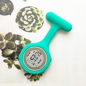 Relojes de bolsillo Reloj de enfermera digital Regalo de silicona para enfermeras Relojes de bolsillo FOB médico Reloj broche solapa hospital Regalo para enfermería 230719