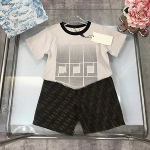 Contrôles pour bébés populaires Taille des vêtements de concepteur de 100-160 cm
