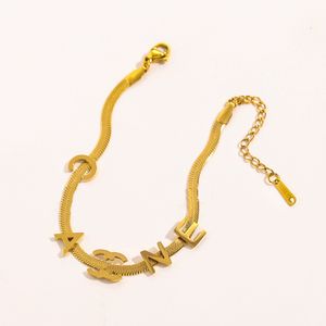 Popular marca letras pulseras de cadena joyería moda pulsera de acero inoxidable pareja de lujo amor regalo pulsera diseño chapado en oro accesorios mujeres alto sentido