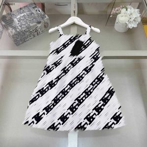 Designer Kids Clothes Girls Camisole Robes Baby Skirt Princess Robe Taille 90-150 cm Black and White Stripe Child Frock 24MA
