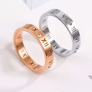 Anneau numérique European European et américain 18K Rose Gold en acier avec incrustation en diamant et calendrier de la lettre de couple Creat