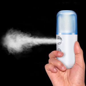 Portátil Nano Mist Sprayer 30ml tanque de agua Humidificador facial Vaporizador facial USB recargable Mini instrumento hidratante